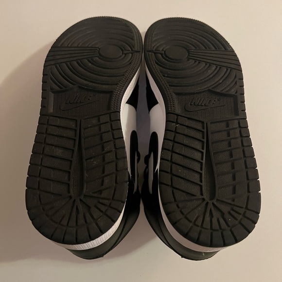 NWOT | Air Jordan 1 Black/White Hologram Sneakers - Picture 2 of 7